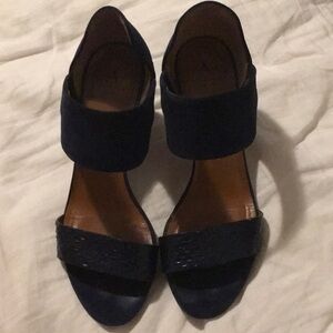 AQUATALIA SUZANNE NAVY SUEDE SNAKE HEEL​​​​‎
